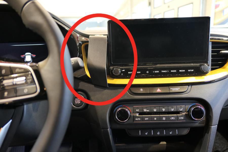 Brodit ProClip ONLY for models with 8,2" or 10,2" display. 855586, Mobile phone/Smartphone, Passive holder, Car, Black