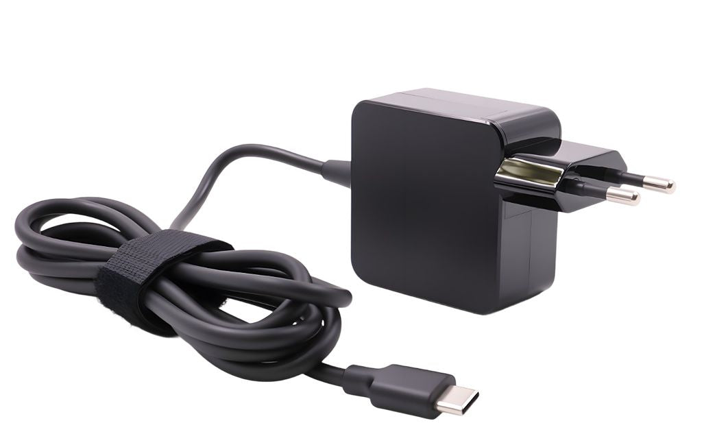 CoreParts MSPT2125 power adapter/inverter Indoor 15.7 W Black