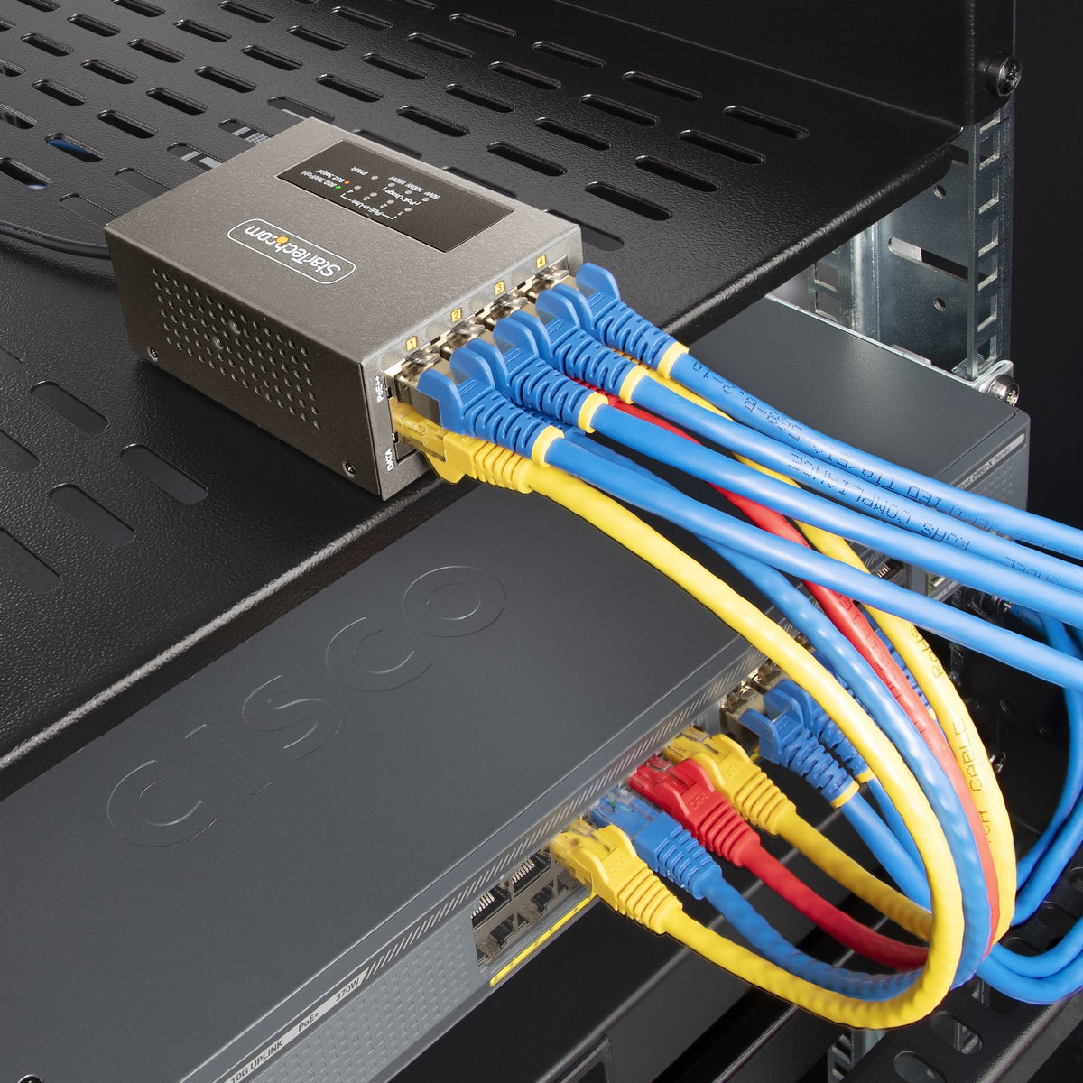 StarTech.com 4-Port Multi-Gigabit PoE++ Injector, 5/2.5/1G Ethernet (NBASE-T), PoE/PoE+/PoE++ (802.3af/802.3at/802.3bt), 160Watts Power Budget, Wall/DIN Rail Mountable, Unmanaged - TAA