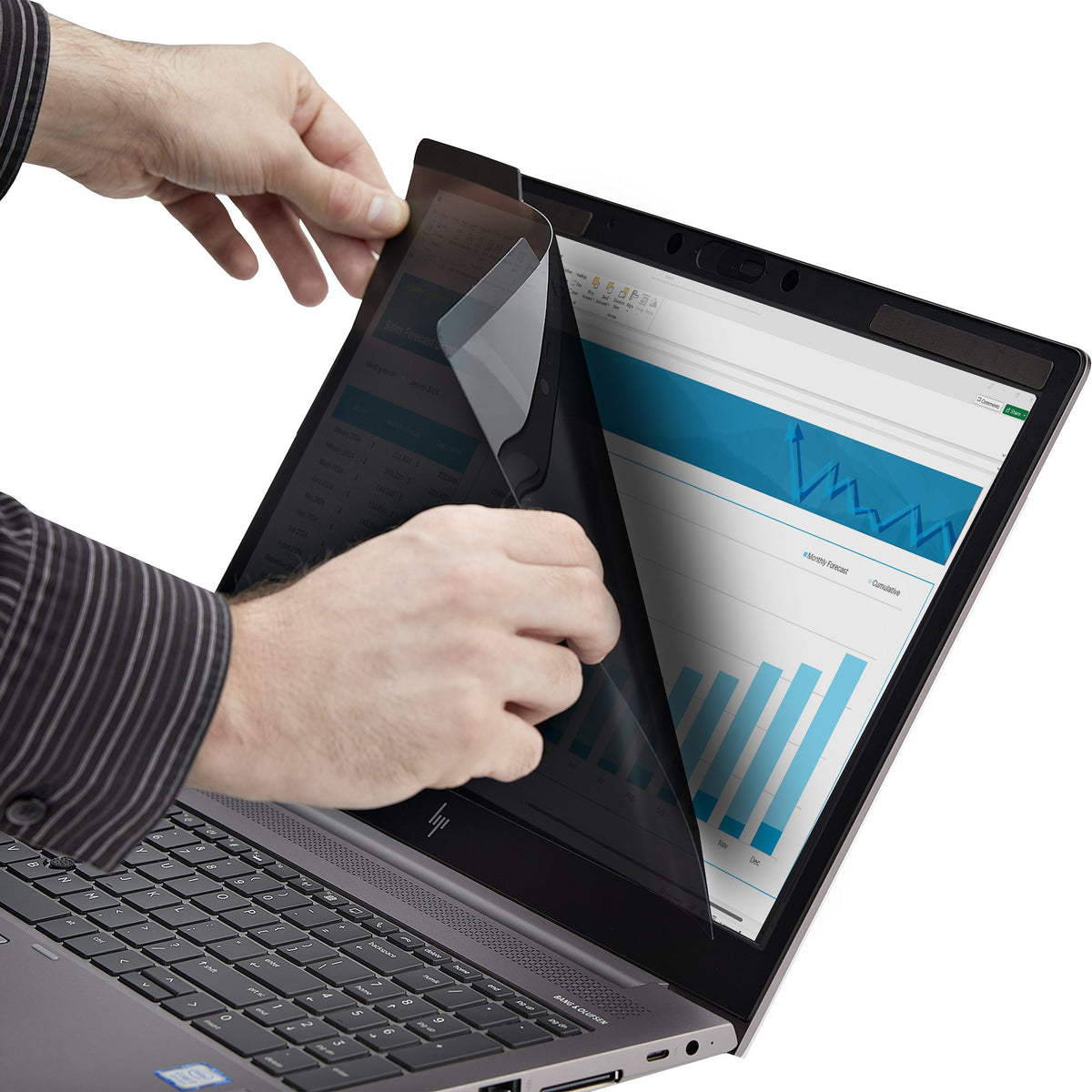 StarTech.com Magnetic Privacy Screen For 14-Inch 16:9 Laptop, Reversible Filter, Computer Screen Protector, View Angle 60 deg (+/- 30 deg), TAA Blue Light Shield