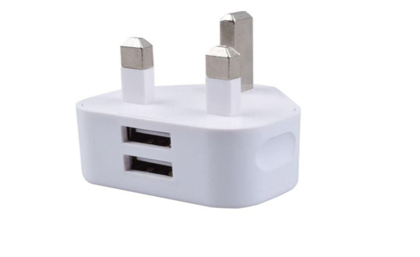 MicroConnect Dual USB charger 2.1 A UK DC 5V, 2.1A, White charges up to two smartphones, cameras and other USB devices simultaneously