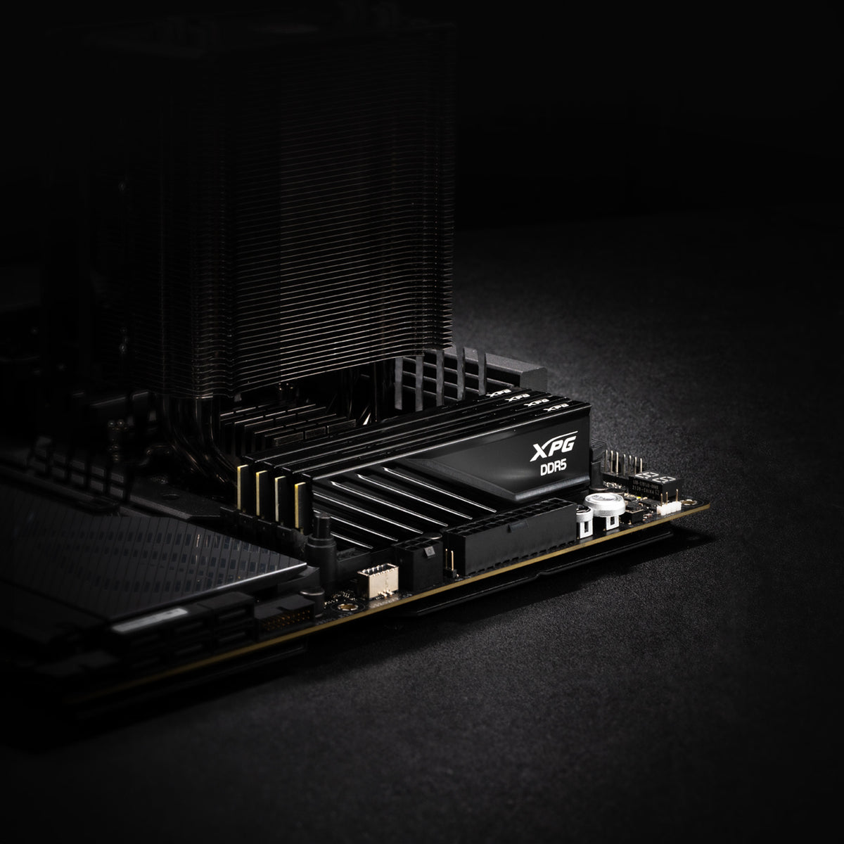 XPG LANCER BLADE memory module 32 GB 2 x 16 GB DDR5 288-pin DIMM