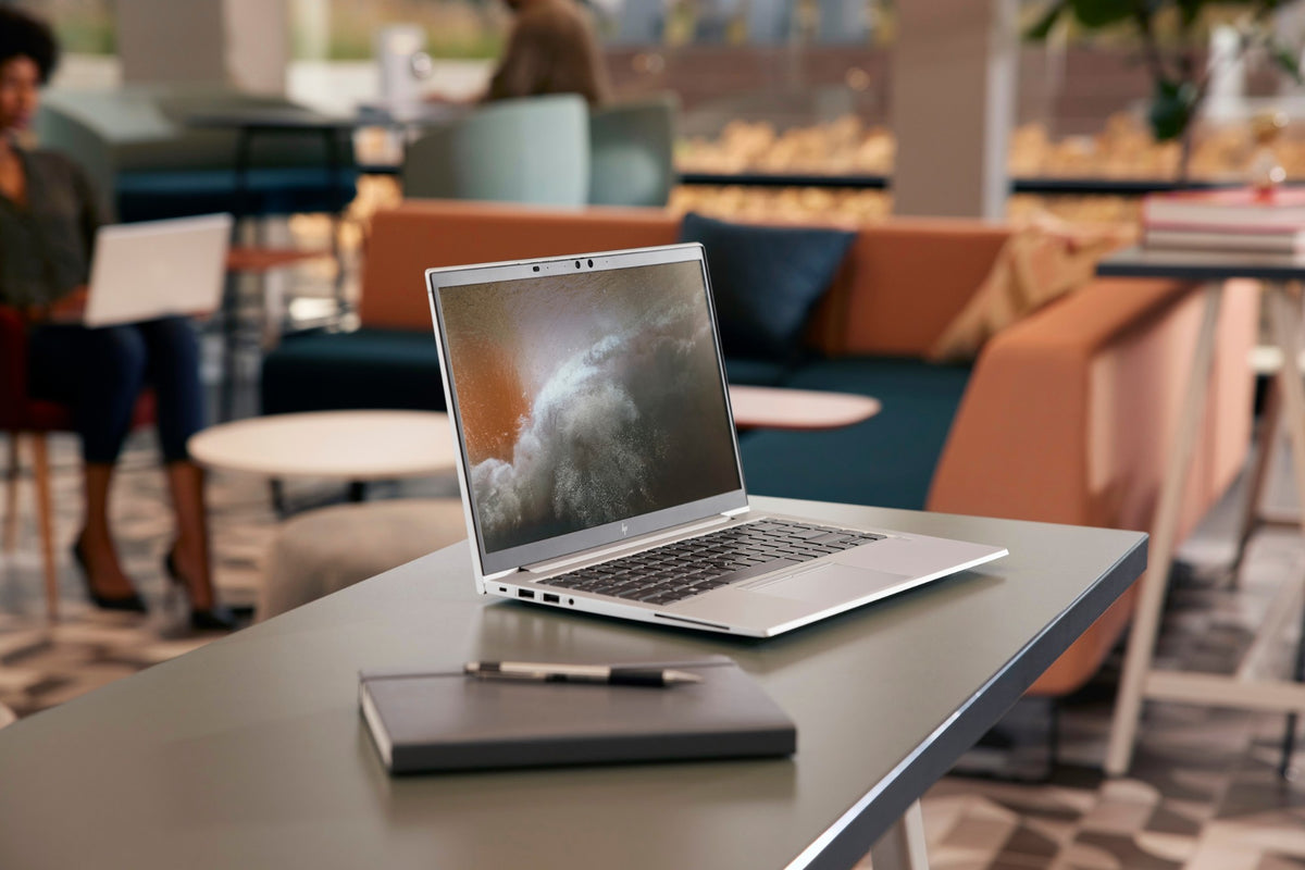 HP EliteBook 845 G8 AMD Ryzen™ 5 5600U Laptop 35.6 cm (14") Full HD 8 GB DDR4-SDRAM 256 GB SSD Wi-Fi 5 (802.11ac) Windows 10 Pro Silver