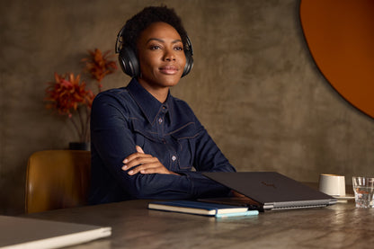 HP Poly Voyager Surround 80 UC USB-C Headset +USB-C/A Adapter